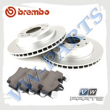 Комплект задних тормозных дисков с колодками Brembo 1798071
