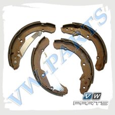 Колодки тормозные барабанные задние VAG 1J0698525B Колодки тормозные барабанные задние VAG 1J0698525B
