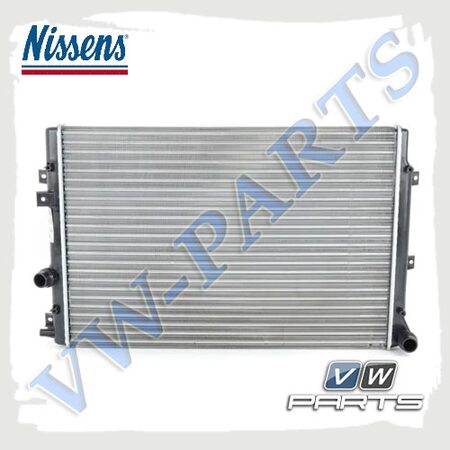 Радиатор охлаждения двигателя Nissens 65015