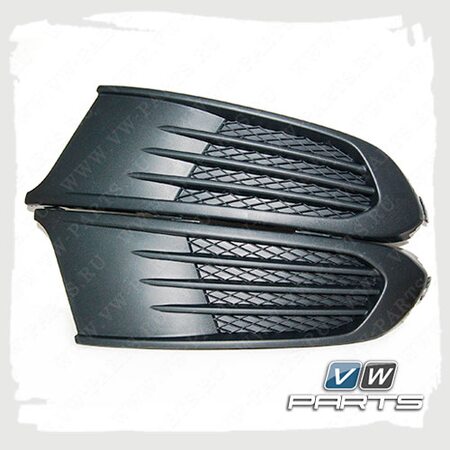 Решетка противотуманной фары левая и правая VAG 6RU898665