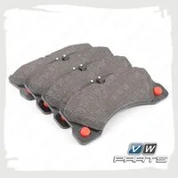 Колодки тормозные передние VAG 7P0698151D