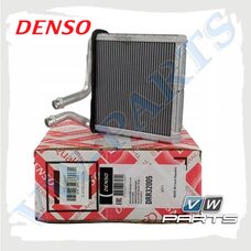 Радиатор печки Denso DRR32005