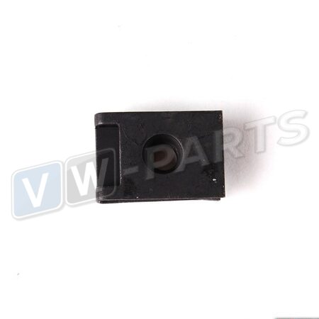 Гайка вставная VAG N90168604