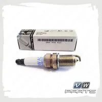Свеча зажигания VAG 06H905621A