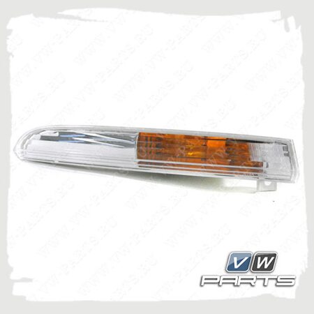 Фонарь указателя поворота бампера правый VAG 3C8953042